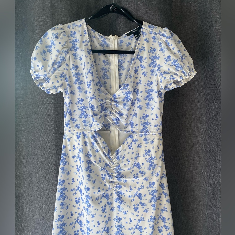 Midi Forever 21 Dress with center cut out